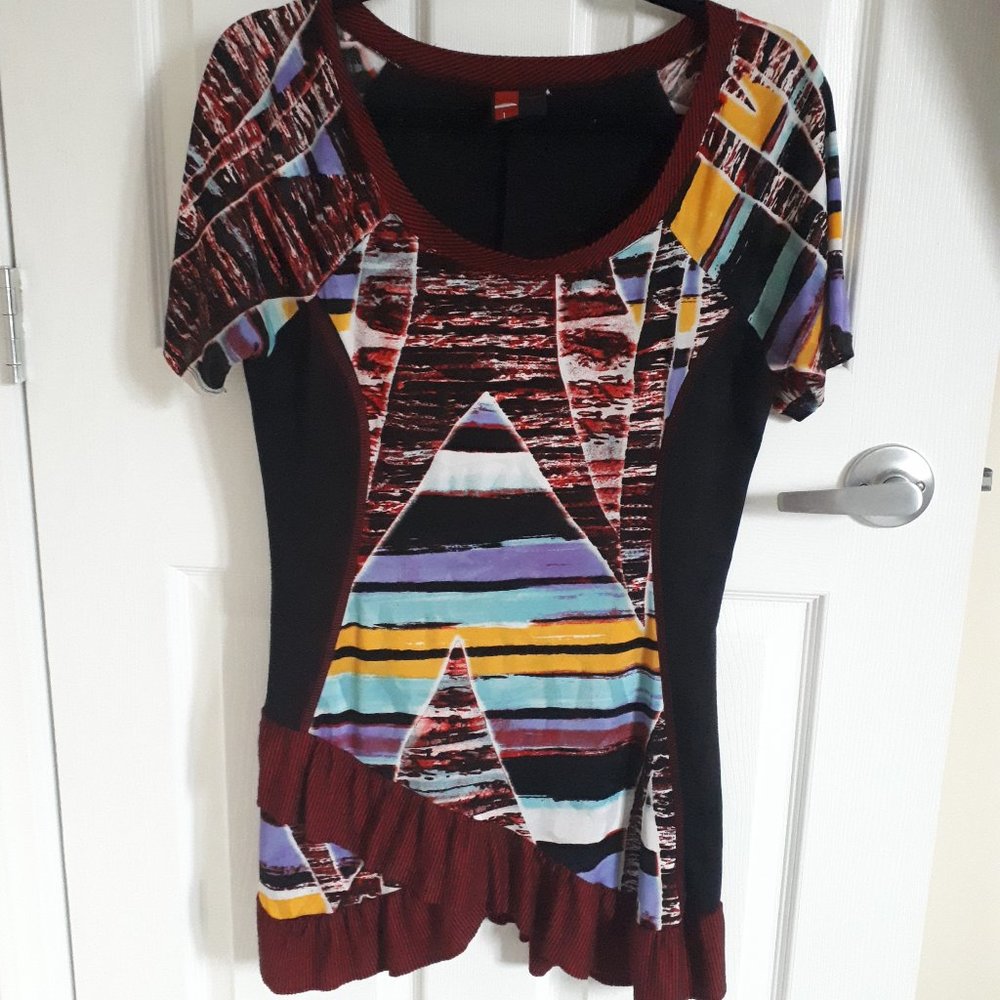Vin Rouge Psychadelic Geometric Tunic Ruffle Hem